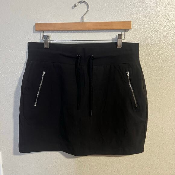 Athleta Pants - Athleta Black Skort Size 10